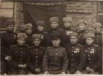 М.А. Ємельянов (нижній ряд, перший cправа) з групою курсантів Іванівського училища.