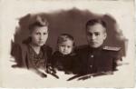 М.А. Ємельянов в колі сім